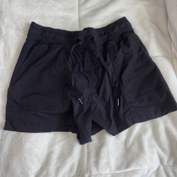 lululemon athletica Pants - Size 8 Lululemon Dance Studio HR Short 3.5” black shorts